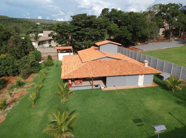 Casa Proxima A Escarpas Do Lago Capitólio Exteriér fotografie